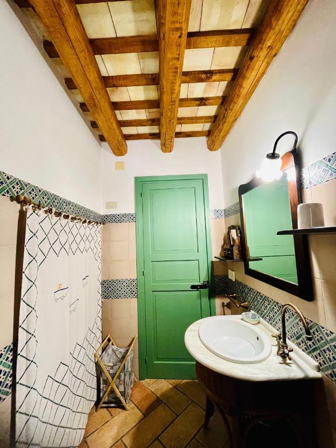 شقة Cortile Padre Vincenzo إريس المظهر الخارجي الصورة